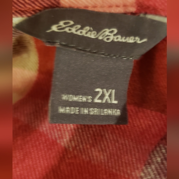 Eddie Bauer - plaid button down - 2XL - Picture 3 of 4